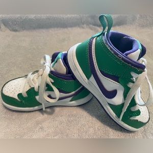 Child’s Nike Air Jordan Mid, size 7